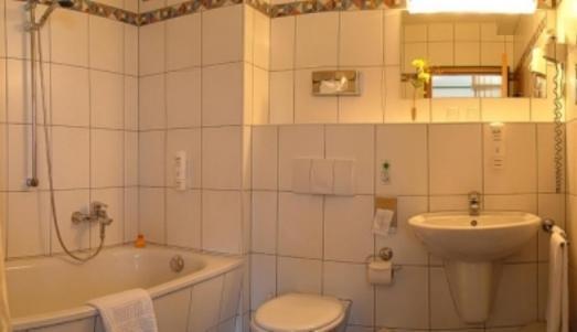 Hotel Stadt Naumburg Naumburg  Zimmer foto